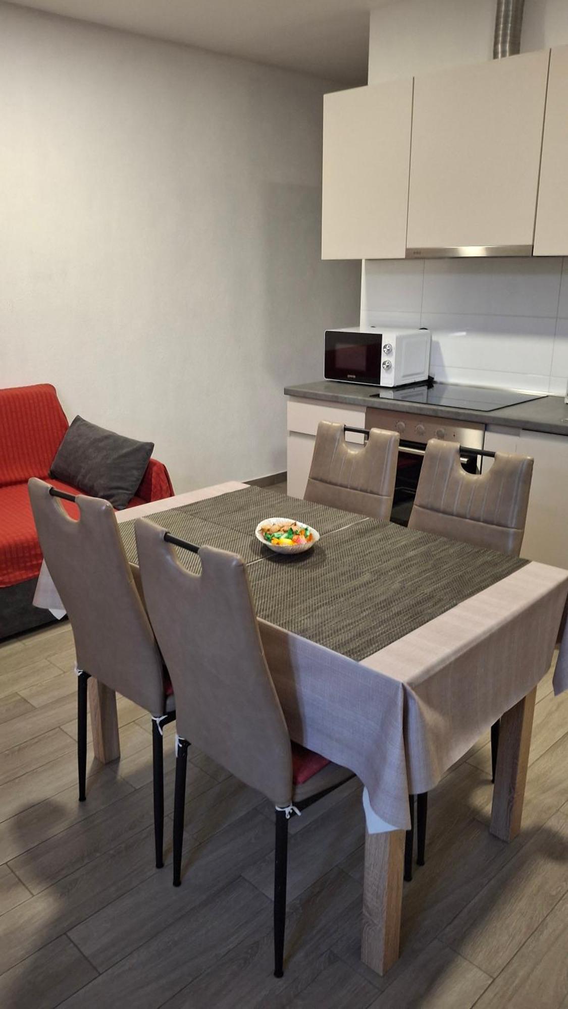 Apartment Neva Split With Free Private Parking Space Exterior photo